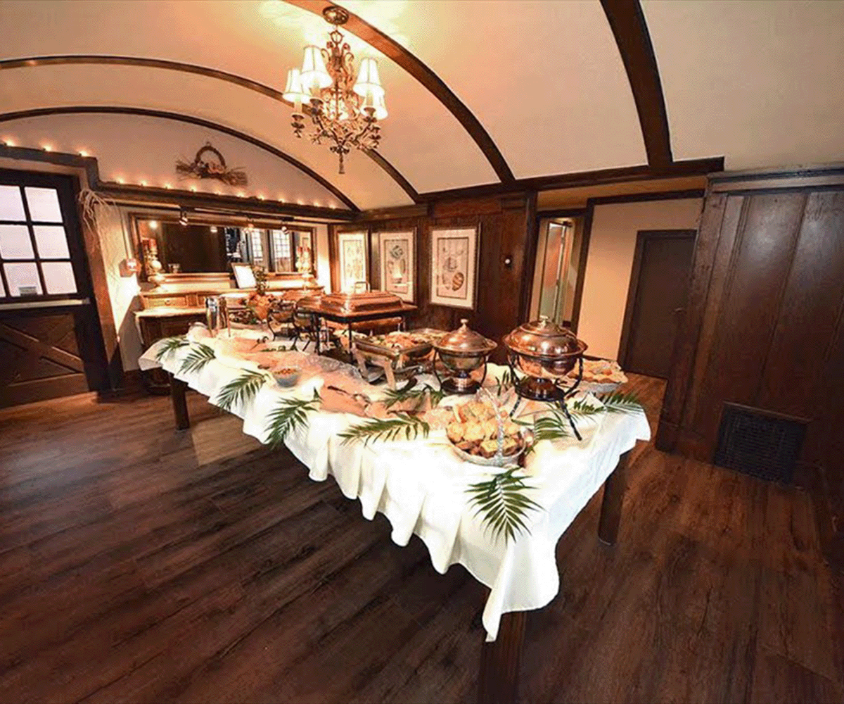 Craftwood Peak by Wedgewood Weddings 