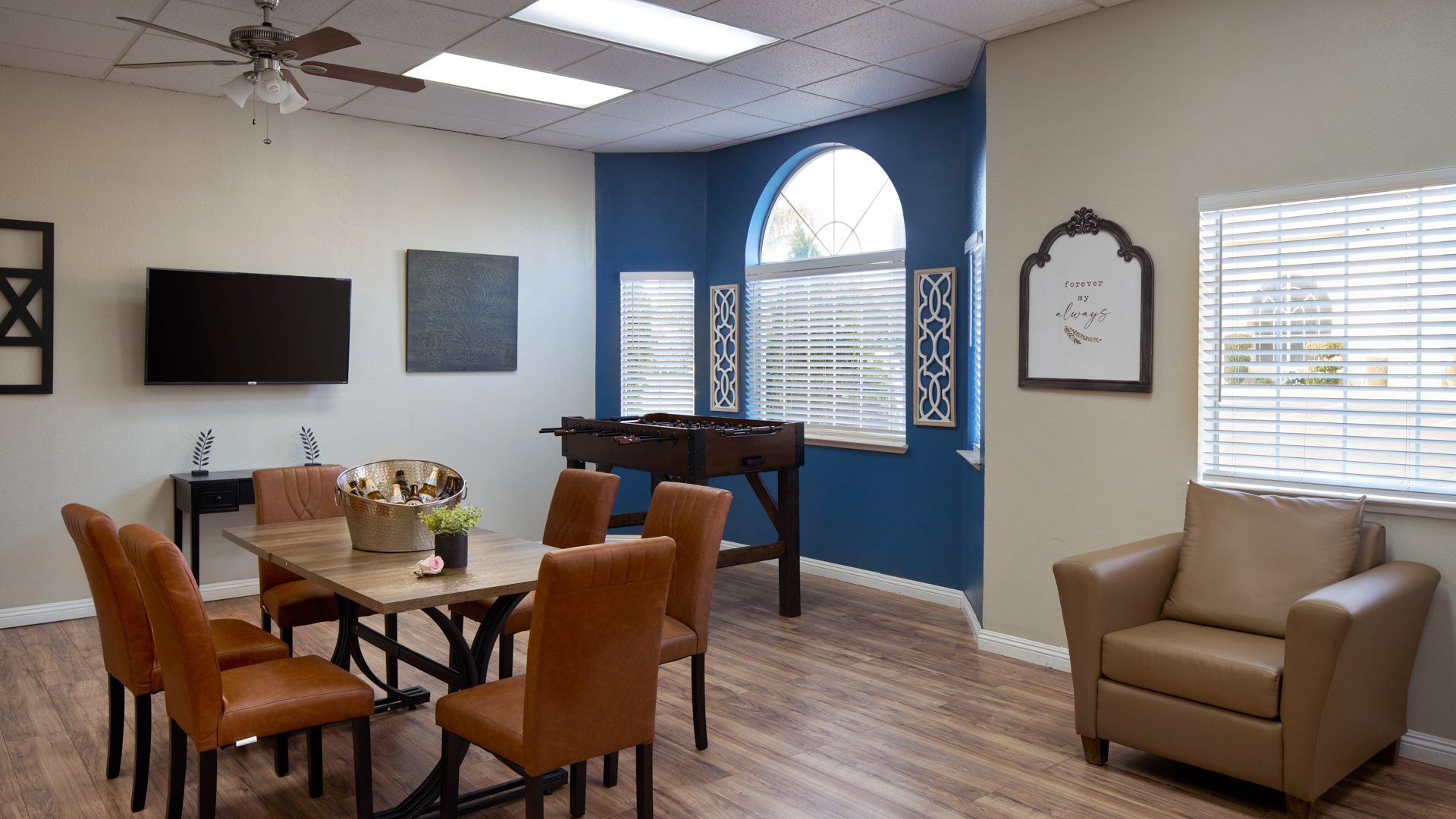 23 - Fresno Fields - FRES - The Lounge - Get Ready Suite
