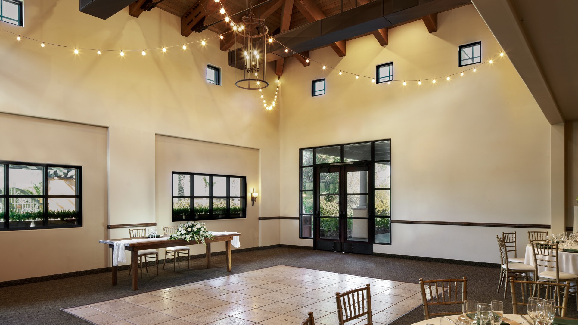 38 - The Retreat - RETR - Bonus Room - Reception