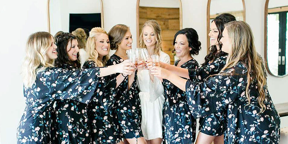 Beachy Bachelorette Party + Bridal Shower Gift Ideas from Wedding